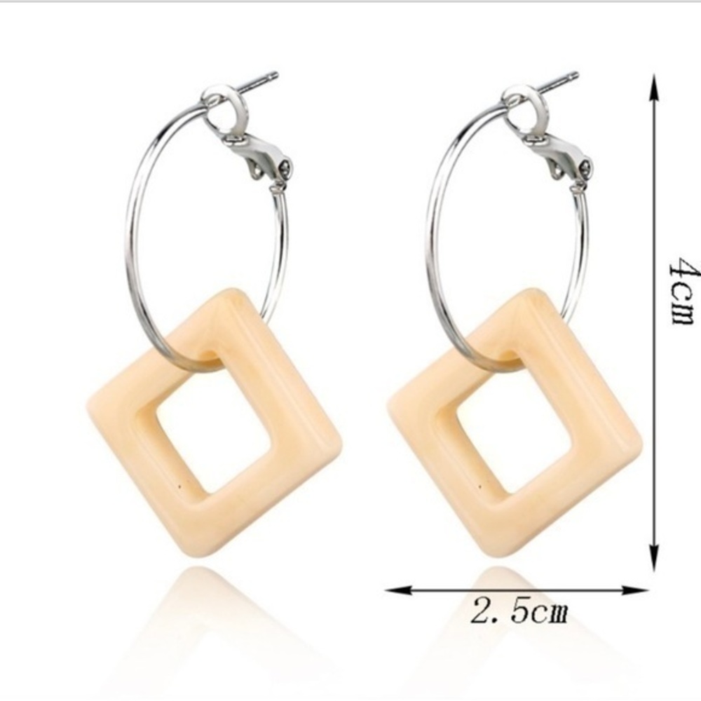 Retro style square/hoop earrings.